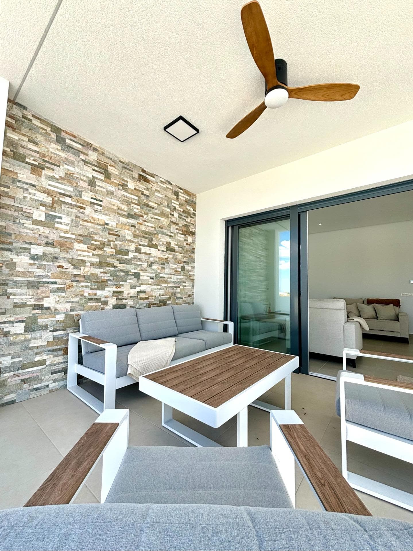 Einstöckige Villa mit 3 Schlafzimmern und privatem Pool in Benijófar zu verkaufen Am Rande Vorschau 3