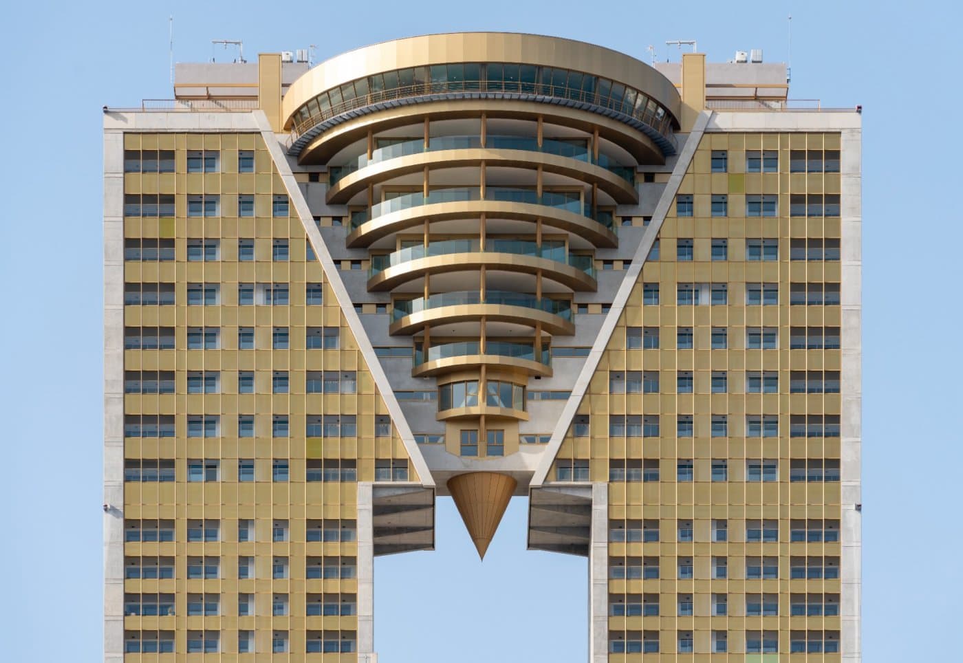 Penthouse mit 2 Schlafzimmern in ikonischem Gebäude mit spektakulärer Aussicht (Benidorm) 