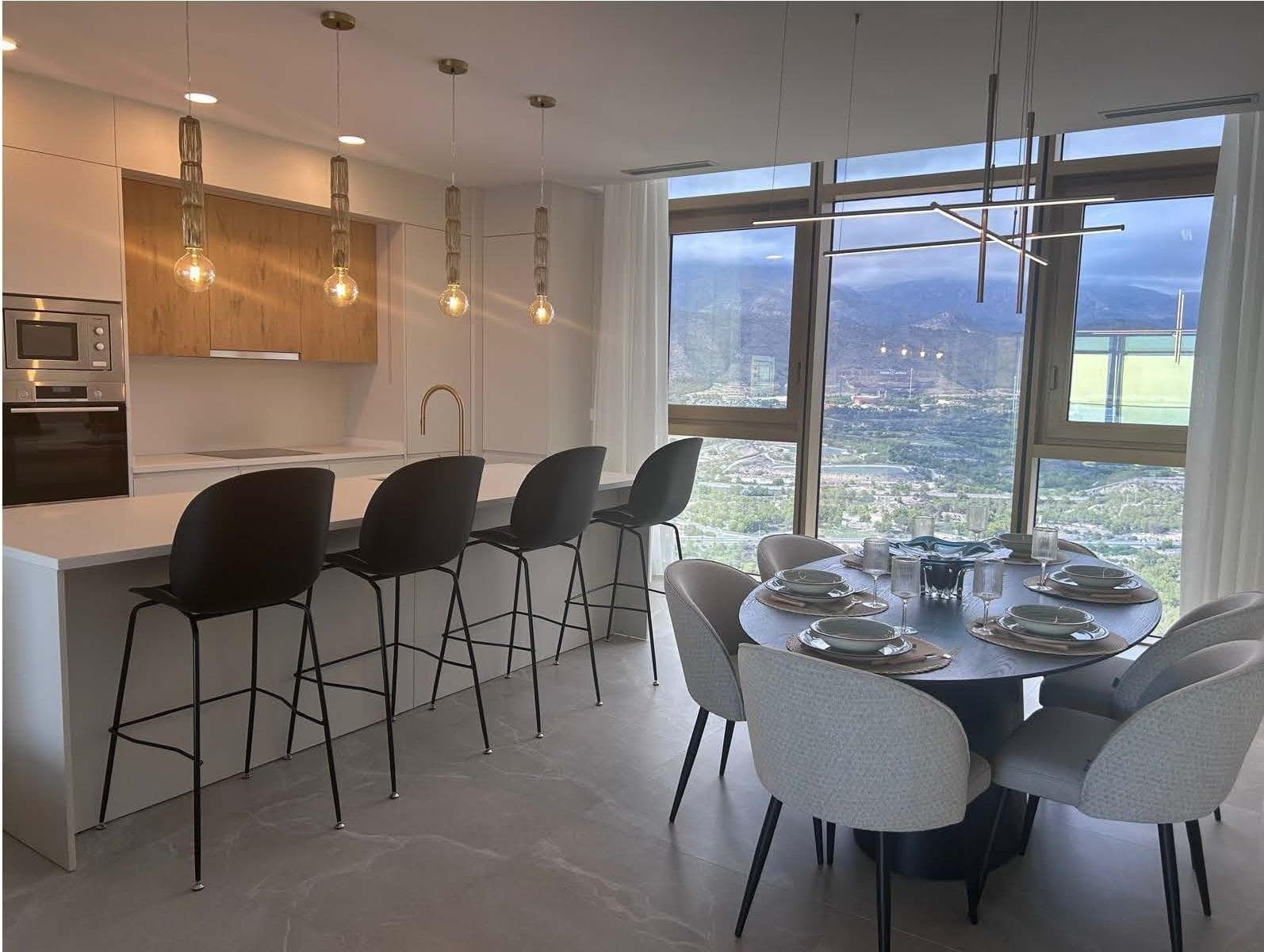 Penthouse mit 2 Schlafzimmern in ikonischem Gebäude mit spektakulärer Aussicht (Benidorm)  Vorschau 3