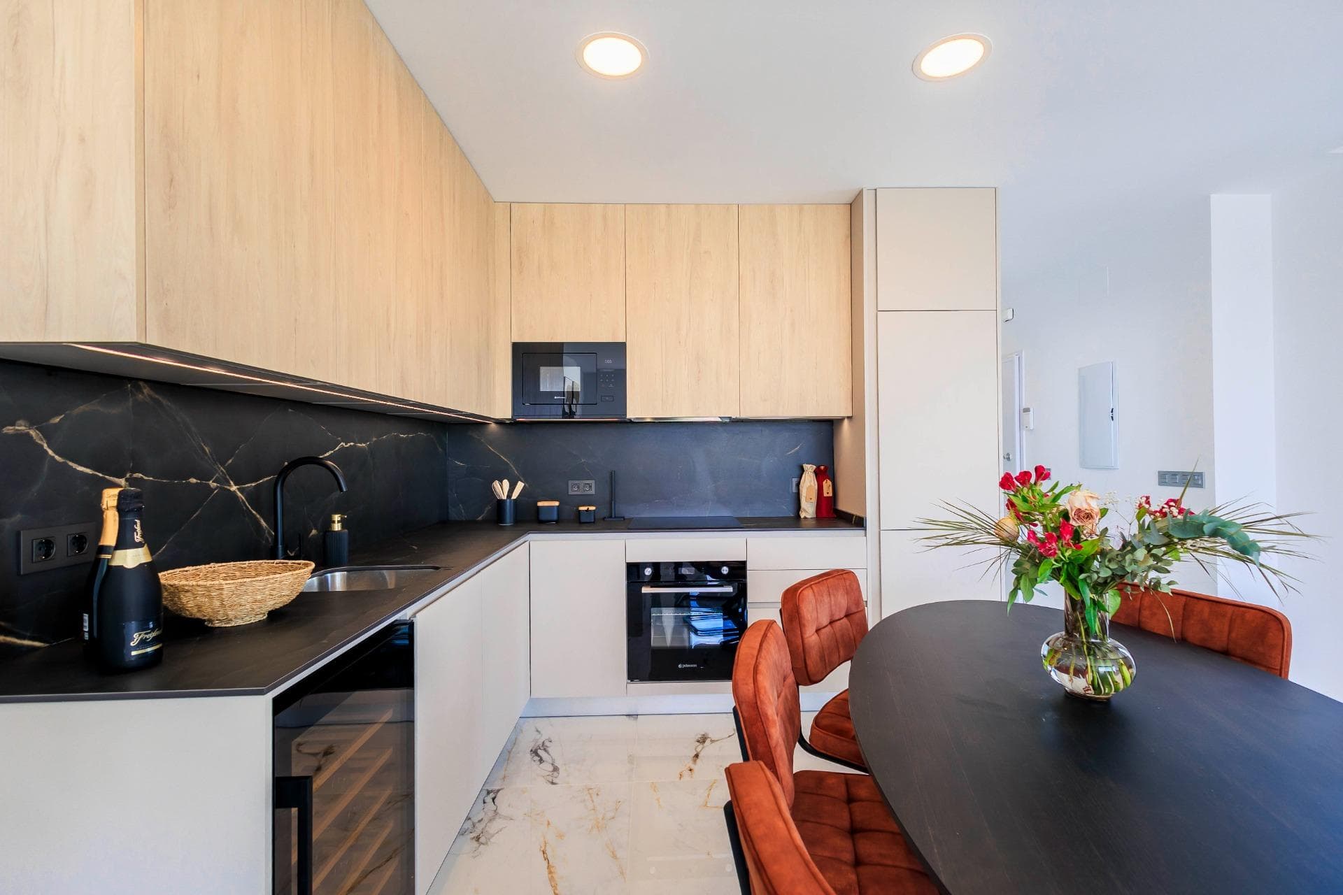 NEUBAU-VILLEN IN PILAR DE LA HORADADA AM GOLFPLATZ Neubau eines exklusiven und luxuriösen  Vorschau 4