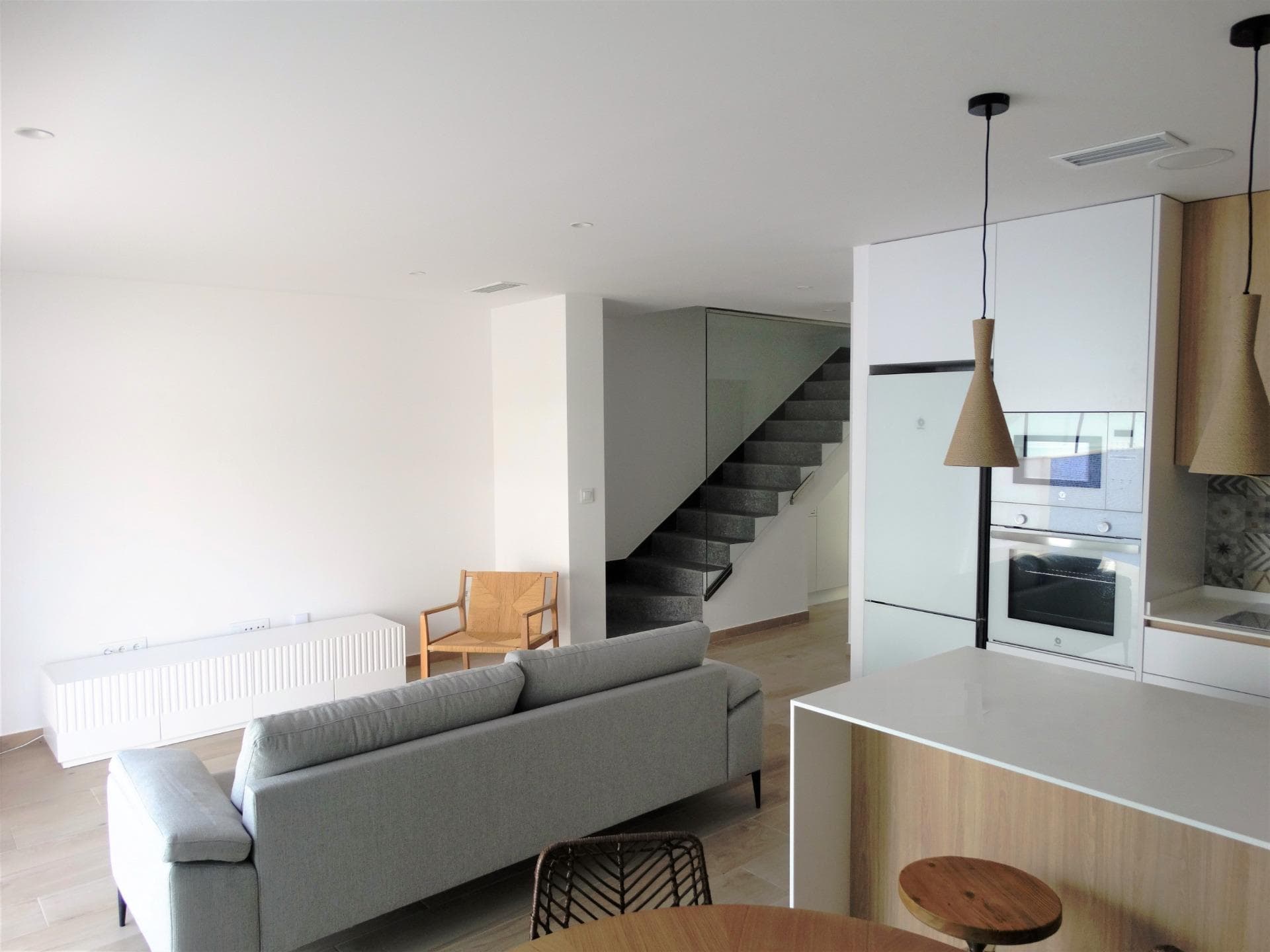 NEU GEBAUTE STADTHÄUSER IN SANTIAGO DE LA RIBERA Neubau von 11 Stadthäusern in Santiago de Vorschau 2