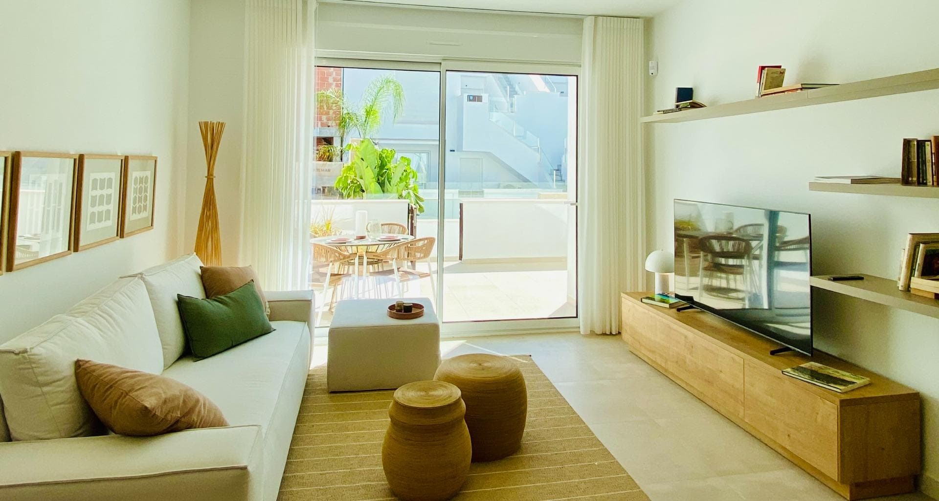 NEUBAU 3 SCHLAFZIMMER WOHNUNG IM ERDGESCHOSS IN PILAR DE LA HORADADA Vorschau 4