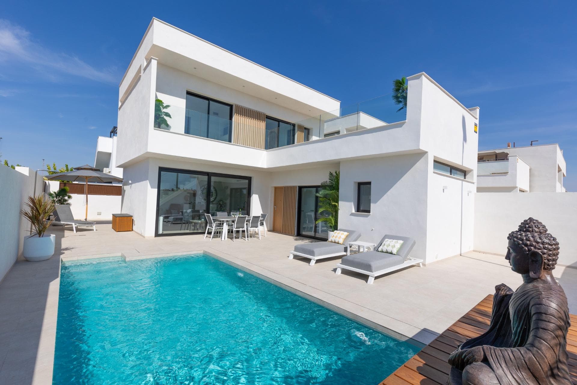 Villa zu verkaufen mit privatem Pool in San Javier Neubauprojekt von freistehenden Villen 