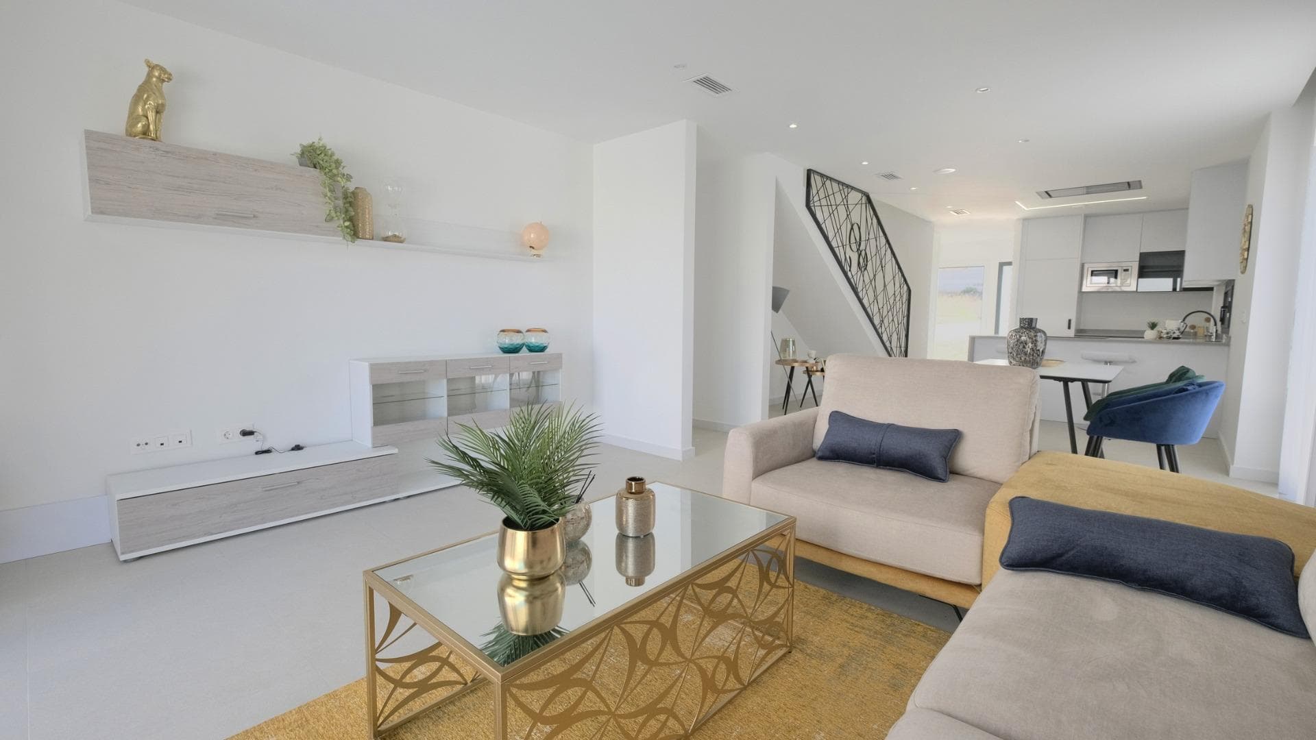 Doppelhaushälfte zu verkaufen mit privatem Pool in Guardamar del Segura Neubau einer Wohna Vorschau 4