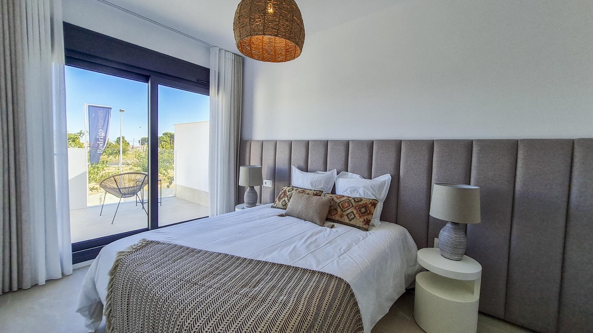 3 SCHLAFZIMMER VILLA ZU VERKAUFEN AN SAN PEDRO DEL PINATAR Neues Projekt mit Villen und Re Vorschau 4