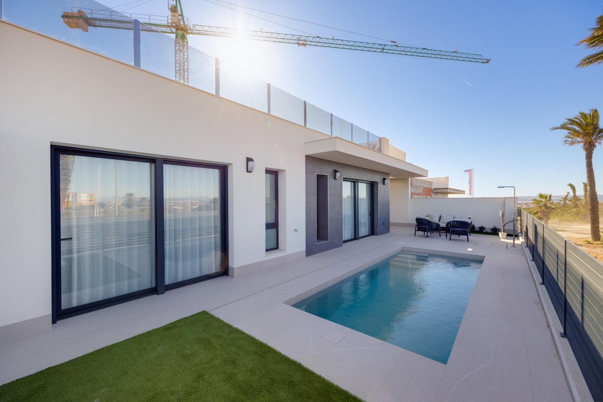 Villa mit 3 Schlafzimmern auf einer Etage mit privatem Pool und Keller in Torrevieja Entde