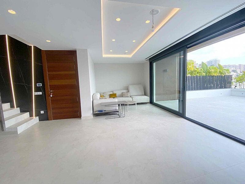 3-Zimmer-Duplex-Penthouse mit privatem Pool zum Verkauf direkt am Strand in Benidorm LETZT Vorschau 4