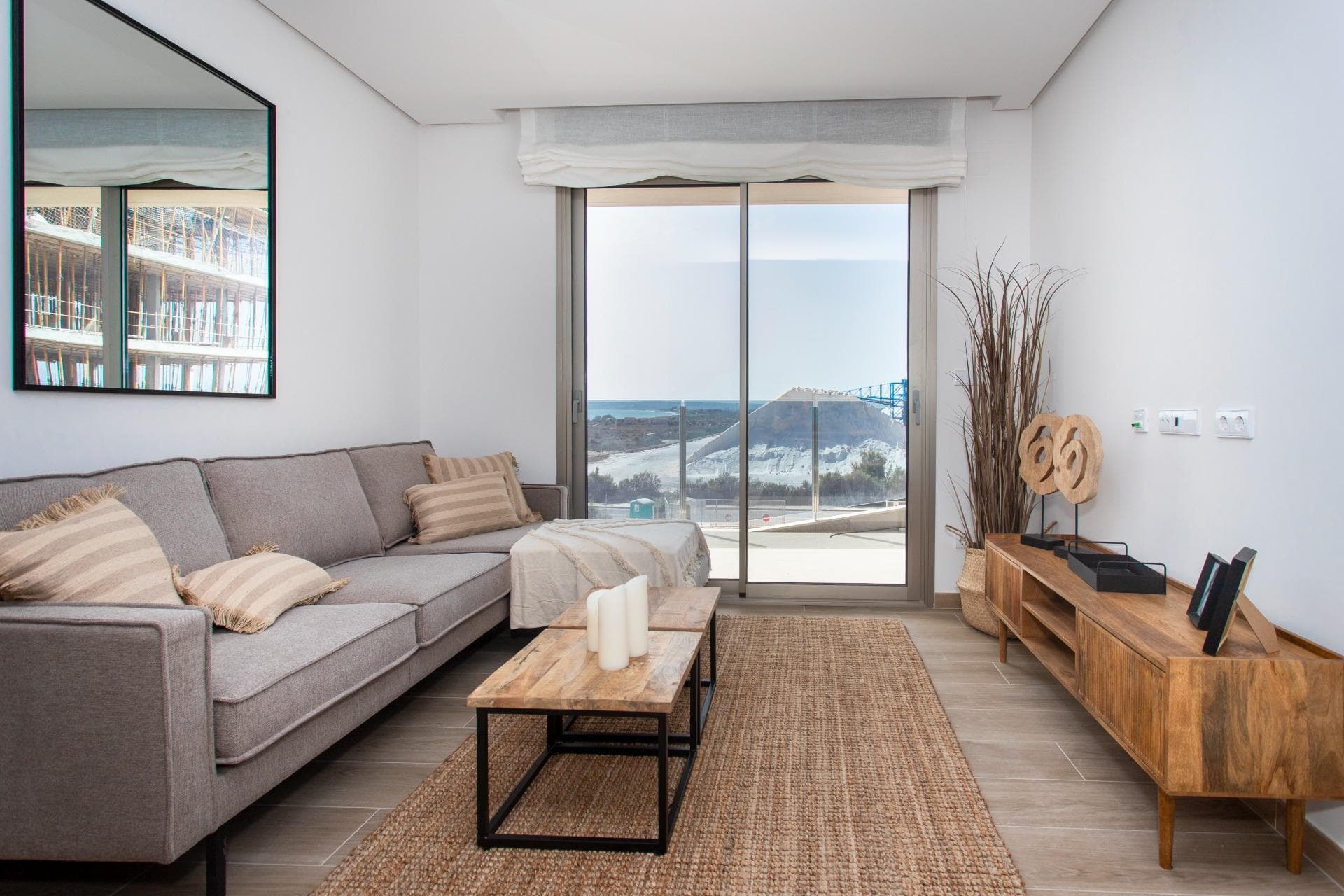 Penthouse mit 2 Schlafzimmern und privater Dachterrasse zu verkaufen, nur einen kurzen Spa Vorschau 4