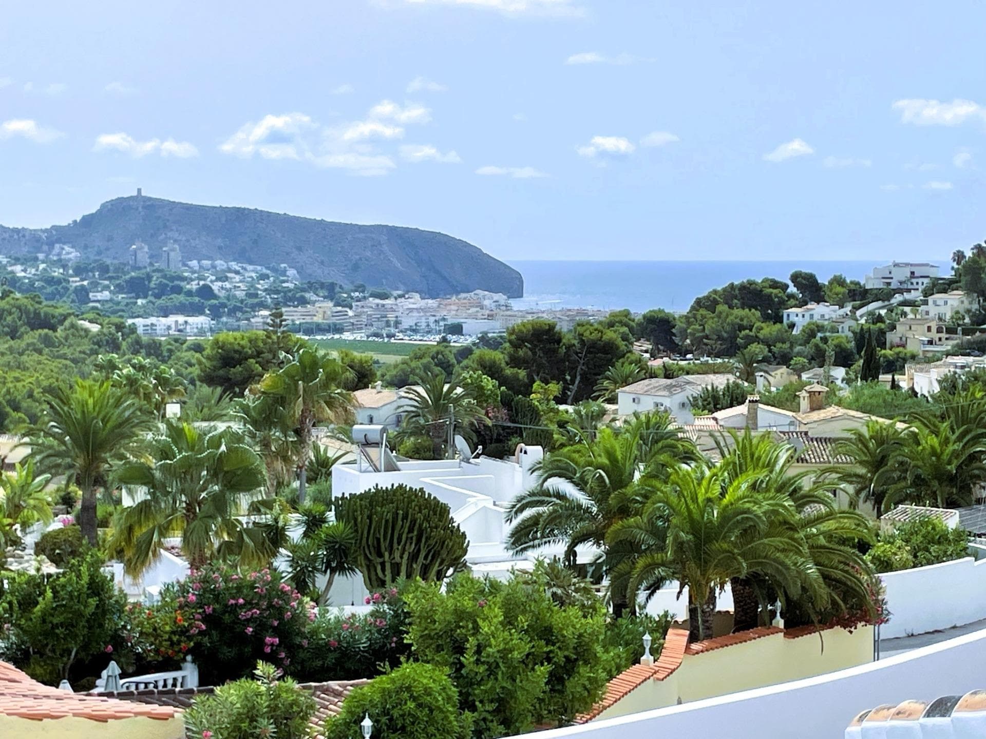 Mediterrane Villa mit 4 Schlafzimmern und Meerblick zum Verkauf in Moraira Elegante Villa  Vorschau 2