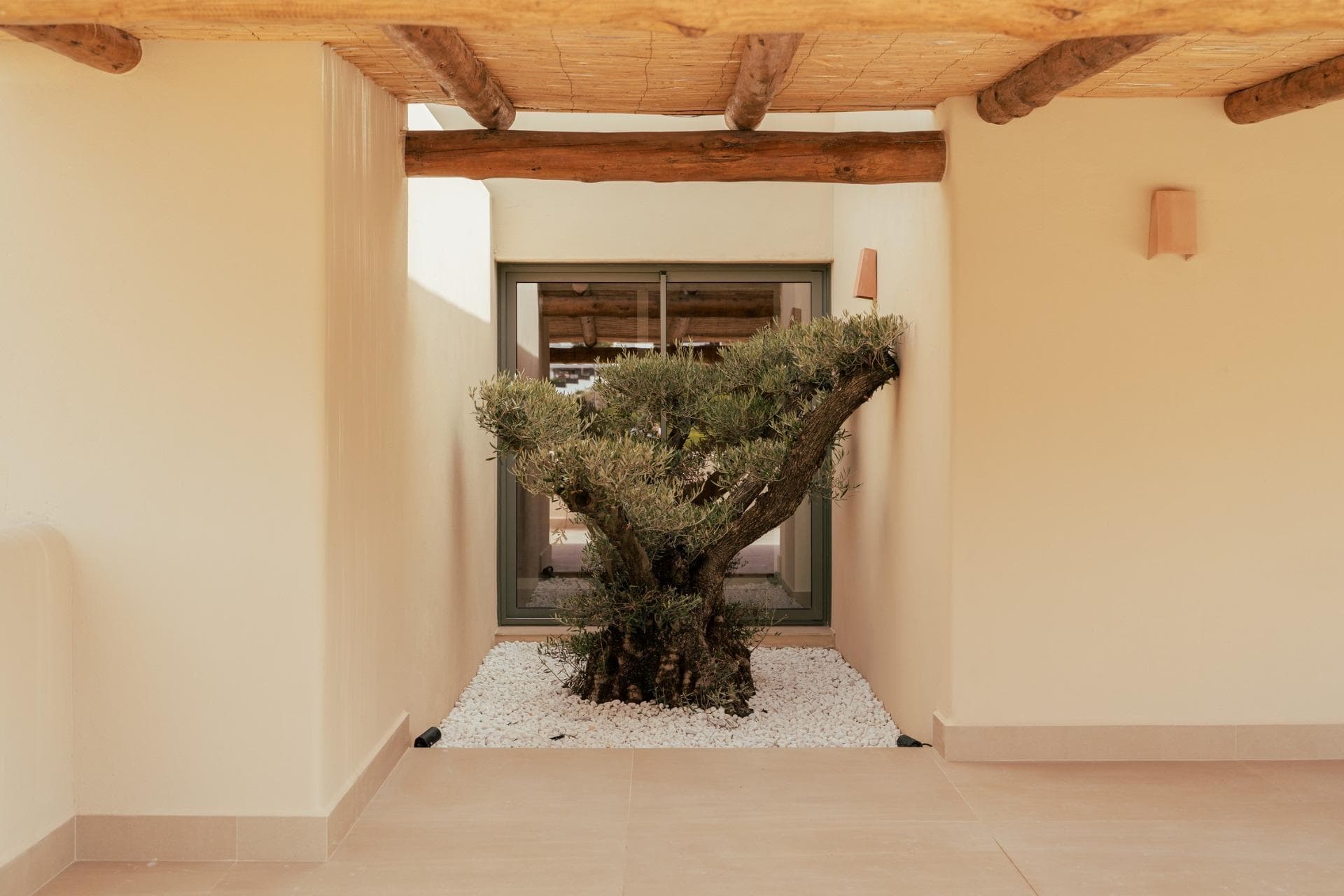 Schlüsselfertige Villa im mediterranen Stil in Javea mit privatem Pool und großem Grundstü Vorschau 5