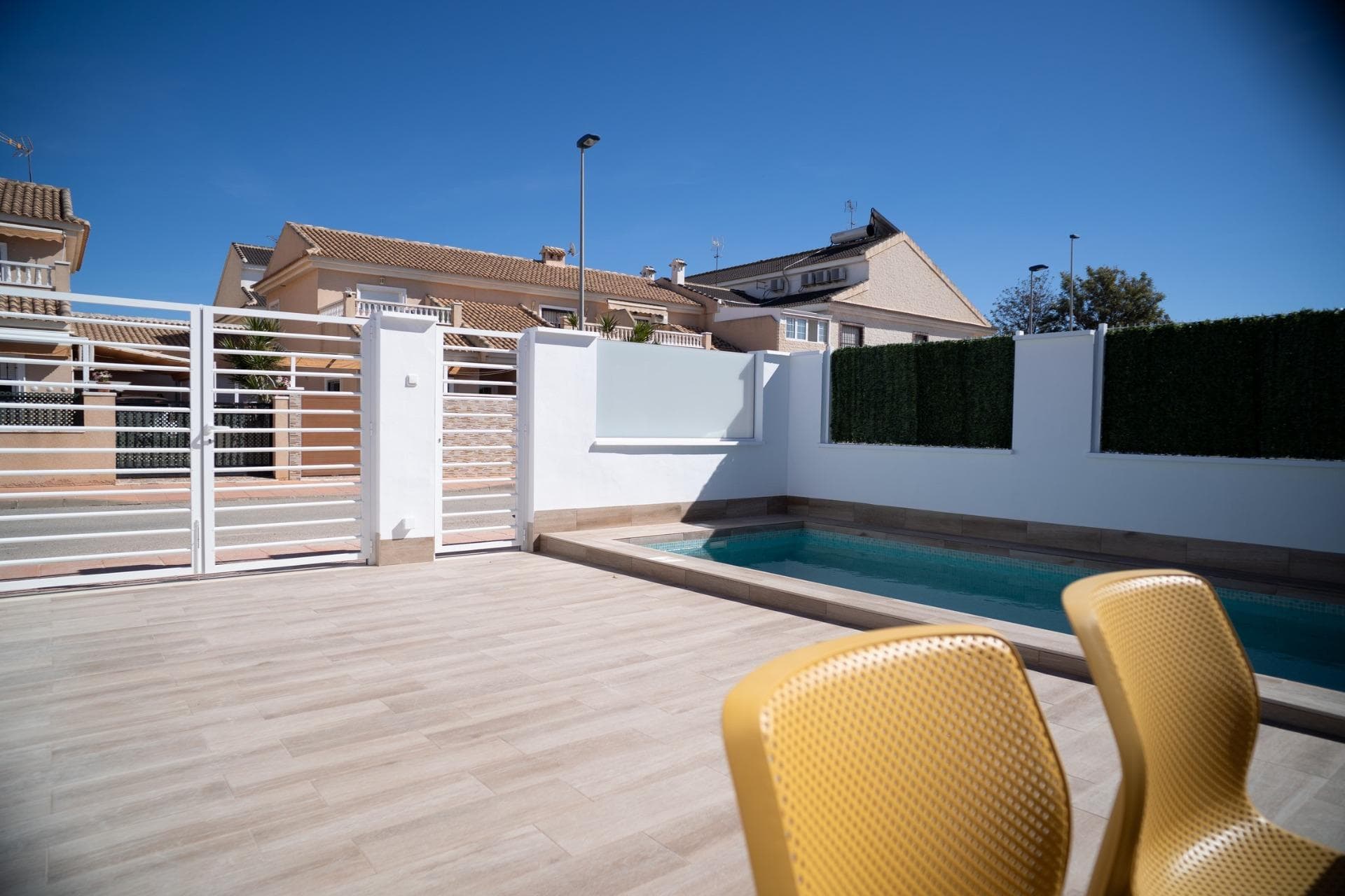 Neubau-Reihenhaus zum Verkauf mit privatem Pool in San Javier Neubau-Luxuskomplex mit 24 e Vorschau 4