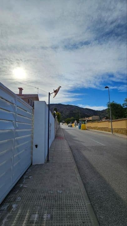 Hoy os traemos esta preciosa villa de lujo, en la exclusiva y demandada urbanización de Mo Vorschau 5