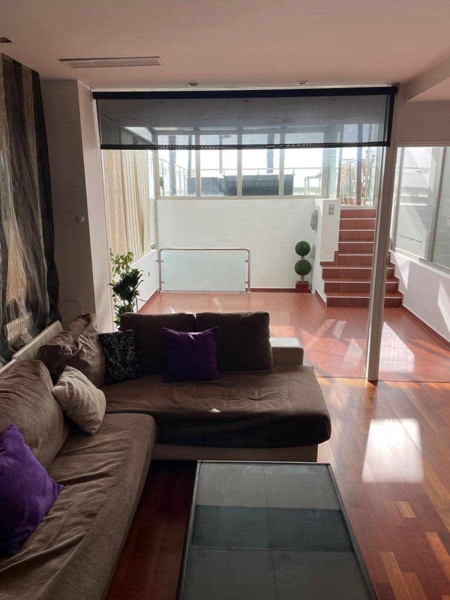 Estamos felices de presentarles esta moderna casa de dos plantas en esquina todo exterior, Vorschau 6