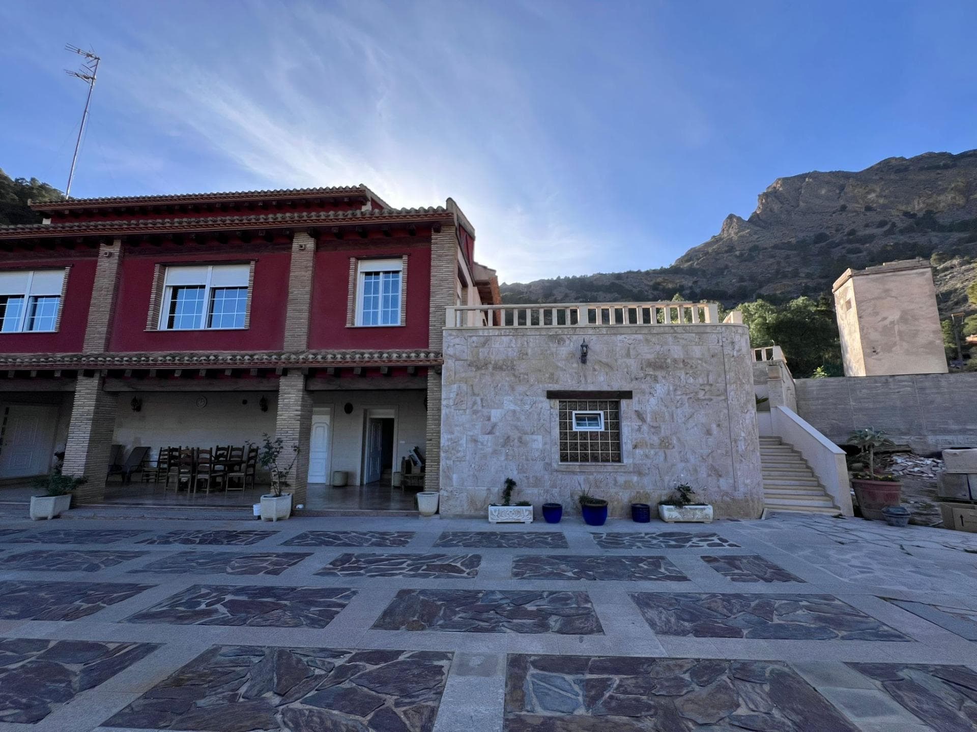 Os presentamos esta maravillosa villa de lujo con un estilo rústico ubicada en la pedanía  Vorschau 6