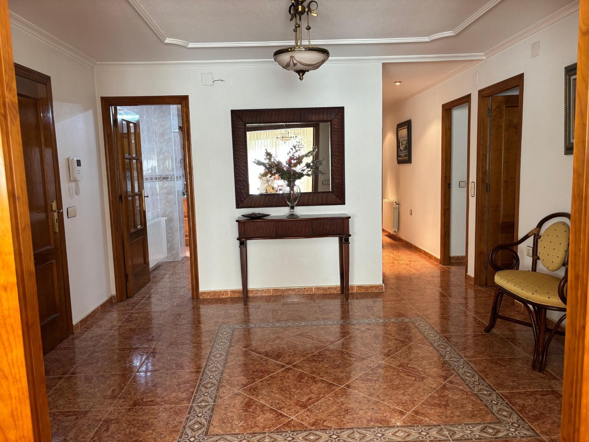 Os presentamos esta vivienda de 400m, ubicada en el encantador municipio de Formentera del Vorschau 4