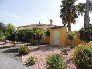 Descubre este encantador chalet independiente ubicado en la tranquila zona de Catral, a ta Vorschau 2