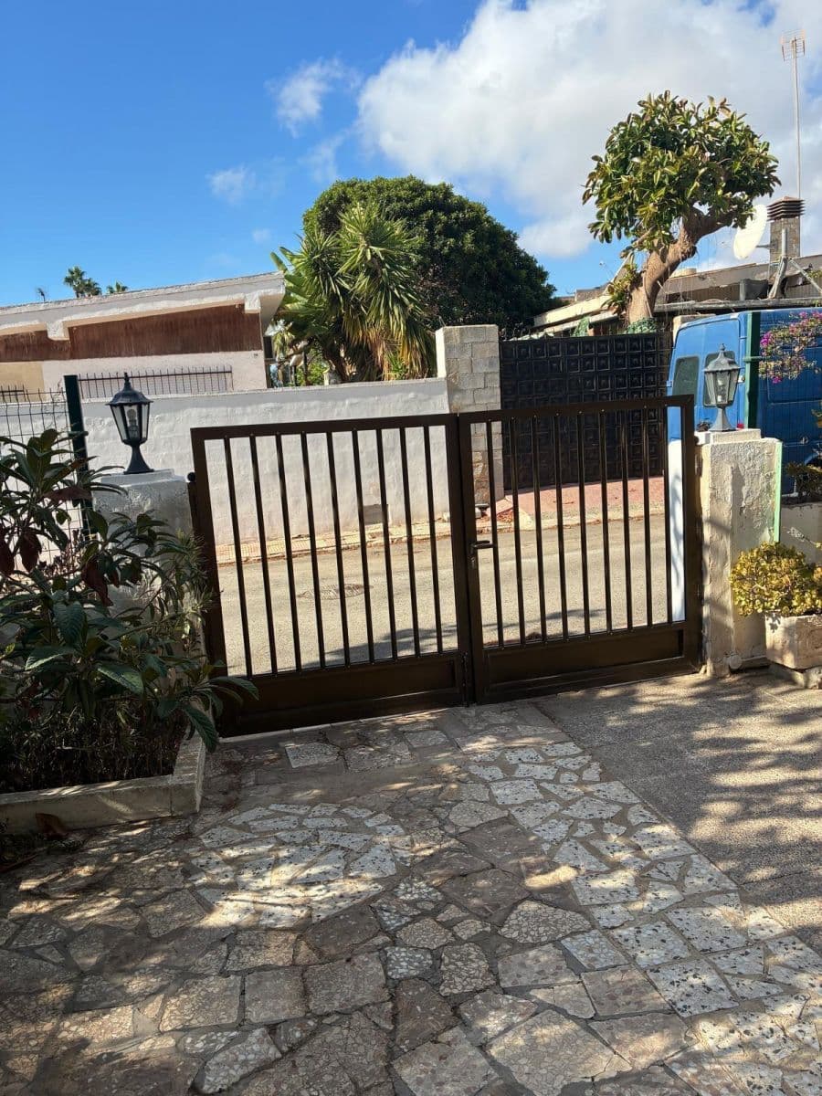 Descubre este bonito chalet independiente ubicado en la tranquila zona de Aguas Nuevas, má Vorschau 4