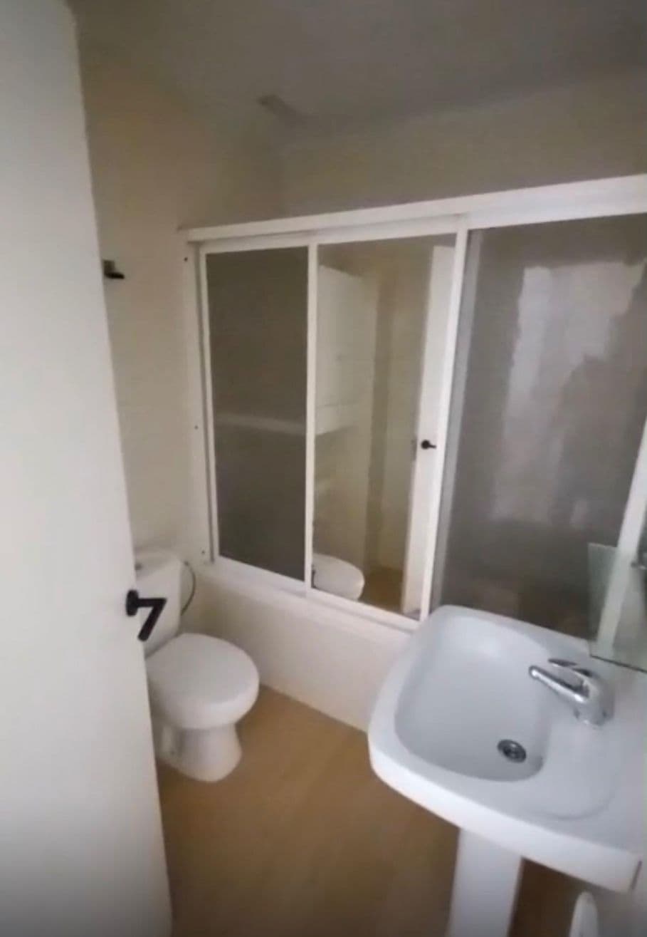 Descubre este encantador apartamento situado en la codiciada zona de Guardamar Playa, a ta Vorschau 3