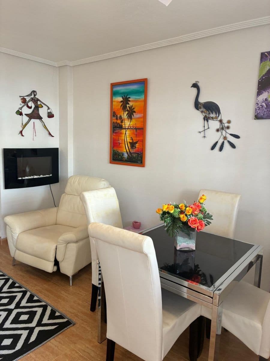 Presentamos un excepcional tríplex ubicado en la deseada zona de Los Almendros, Orihuela C Vorschau 4