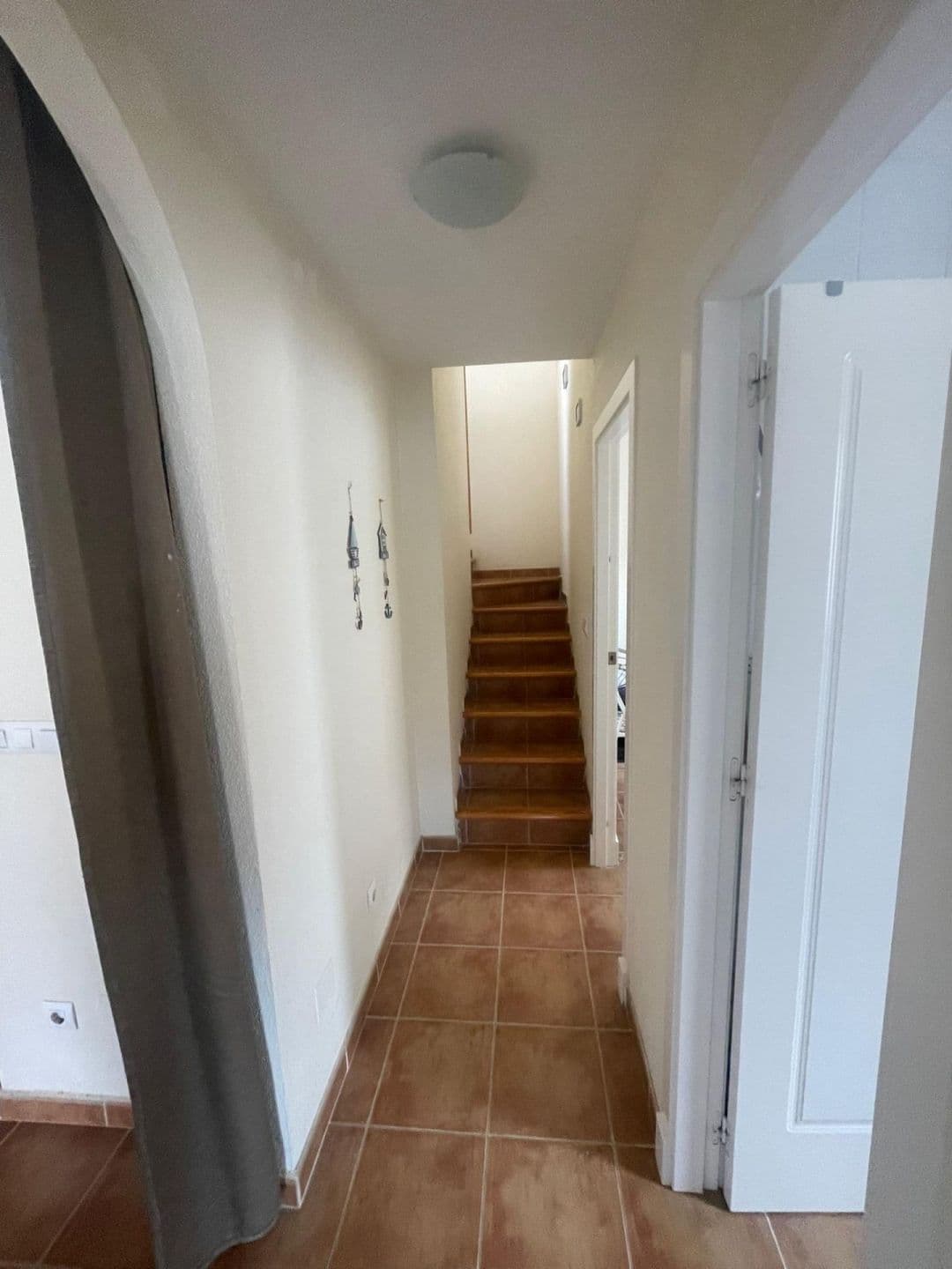 Descubre esta exclusiva propiedad pareada ubicada en la codiciada zona de Aguas Nuevas en  Vorschau 6