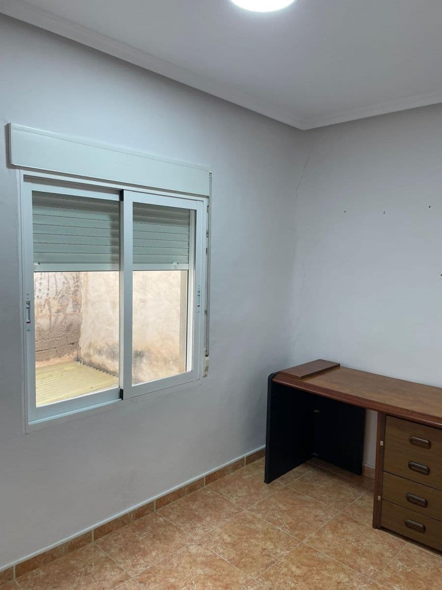 Descubre esta encantadora casa adosada de tipo dúplex en la tranquila zona de Albatera Vorschau 4