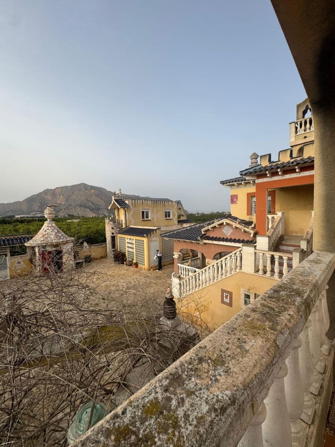 Descubra esta excepcional villa independiente ubicada en la tranquila zona de La Campaneta Vorschau 6