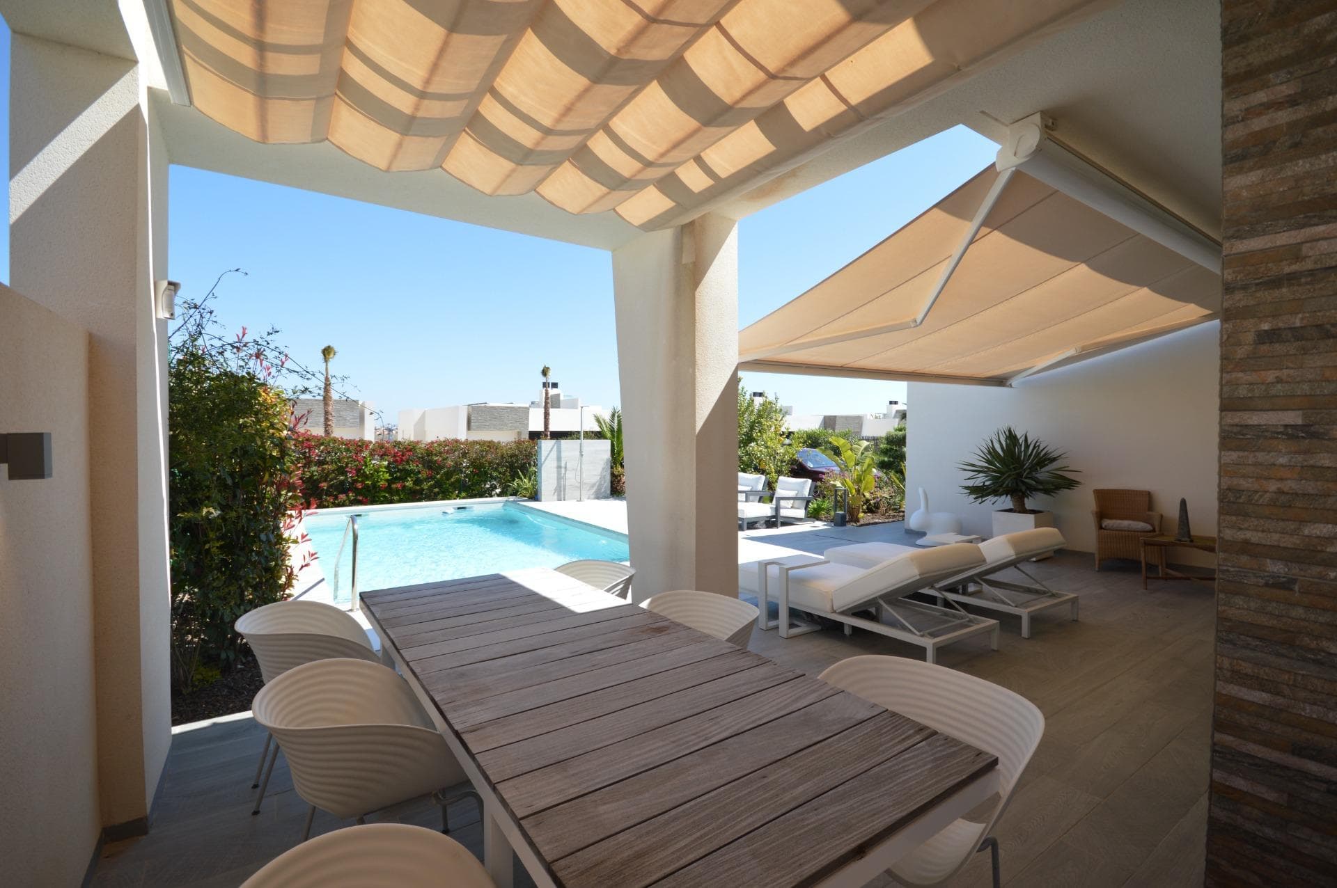 Einzigartige freistehende Villa im La Finca Golf Resort zu verkaufen Sofort verfügbar Vorschau 4