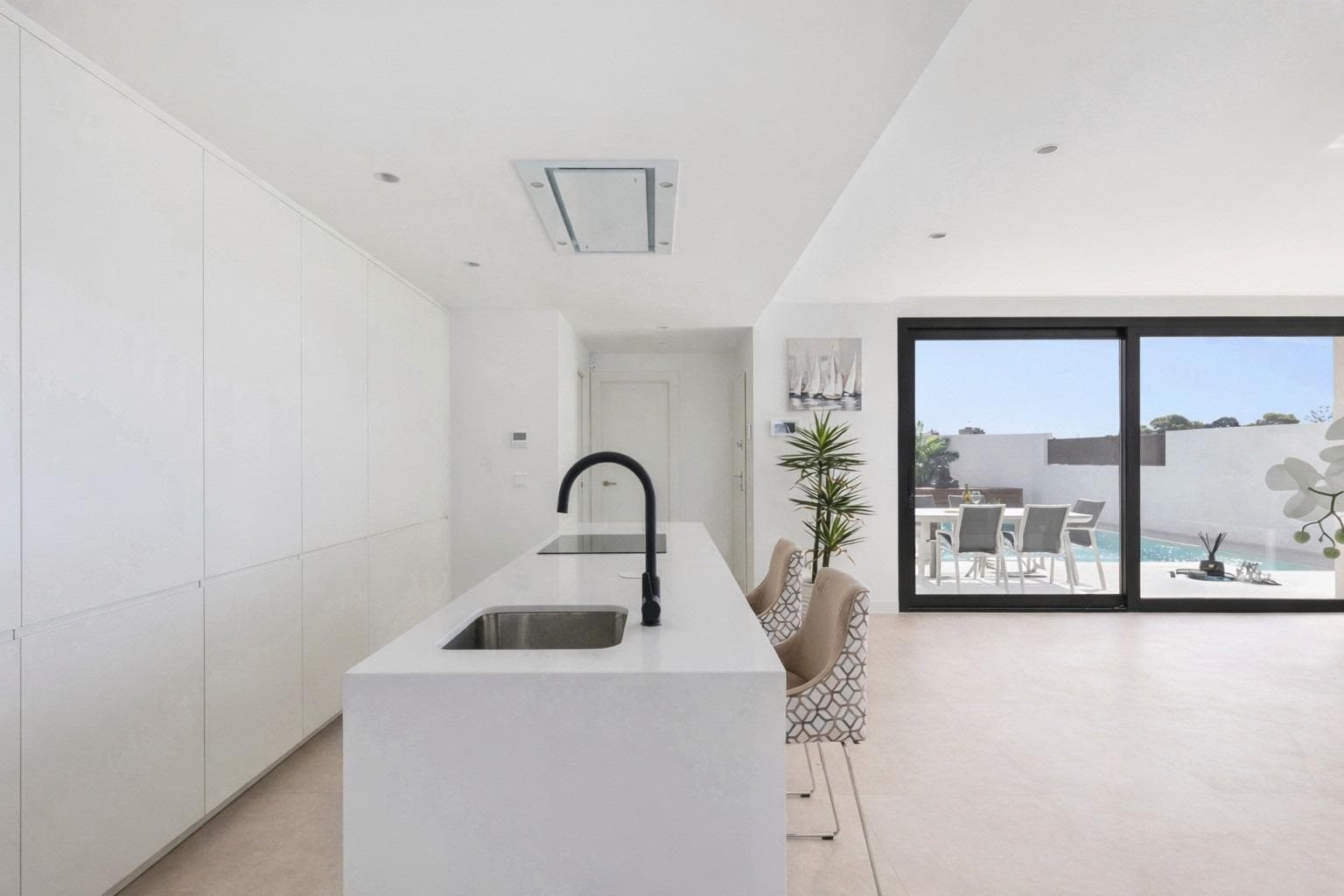 Neubau: einstöckige Villa mit 3 Schlafzimmern und privatem Swimmingpool in Los Alcázares E Vorschau 6