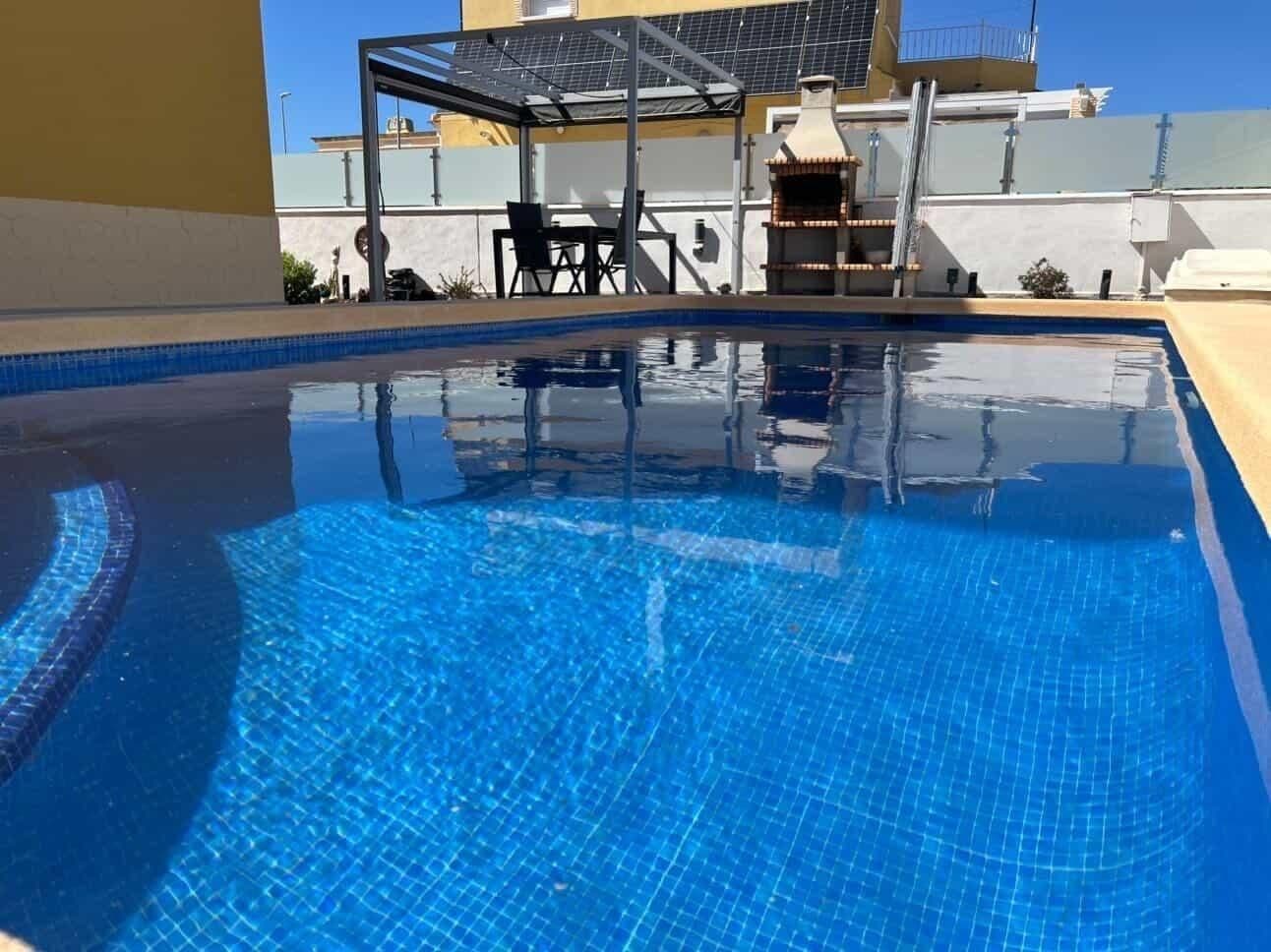 Presentamos esta magnífica villa independiente ubicada en la tranquila zona de Lo Crispín, Vorschau 3