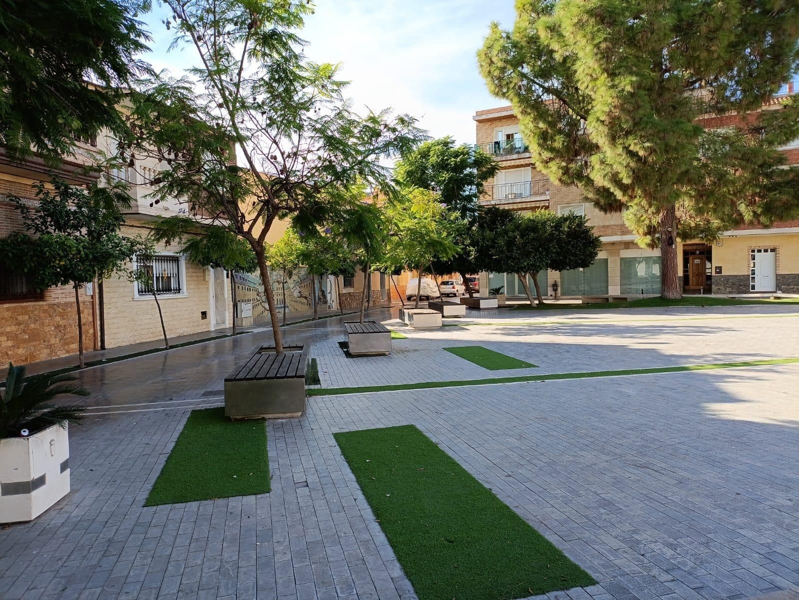 Commercial Unit Benferri