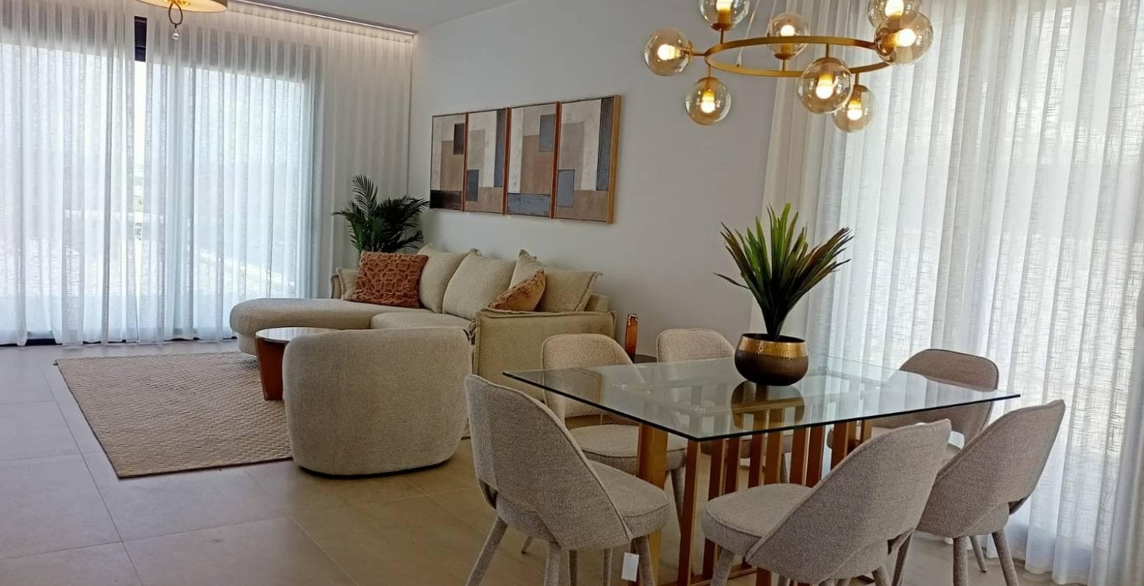 FANTASTISCHE NEU GEBAUTE FREISTEHENDE VILLA IN CAMPOAMOR (ORIHUELA COSTA) Vorschau 3