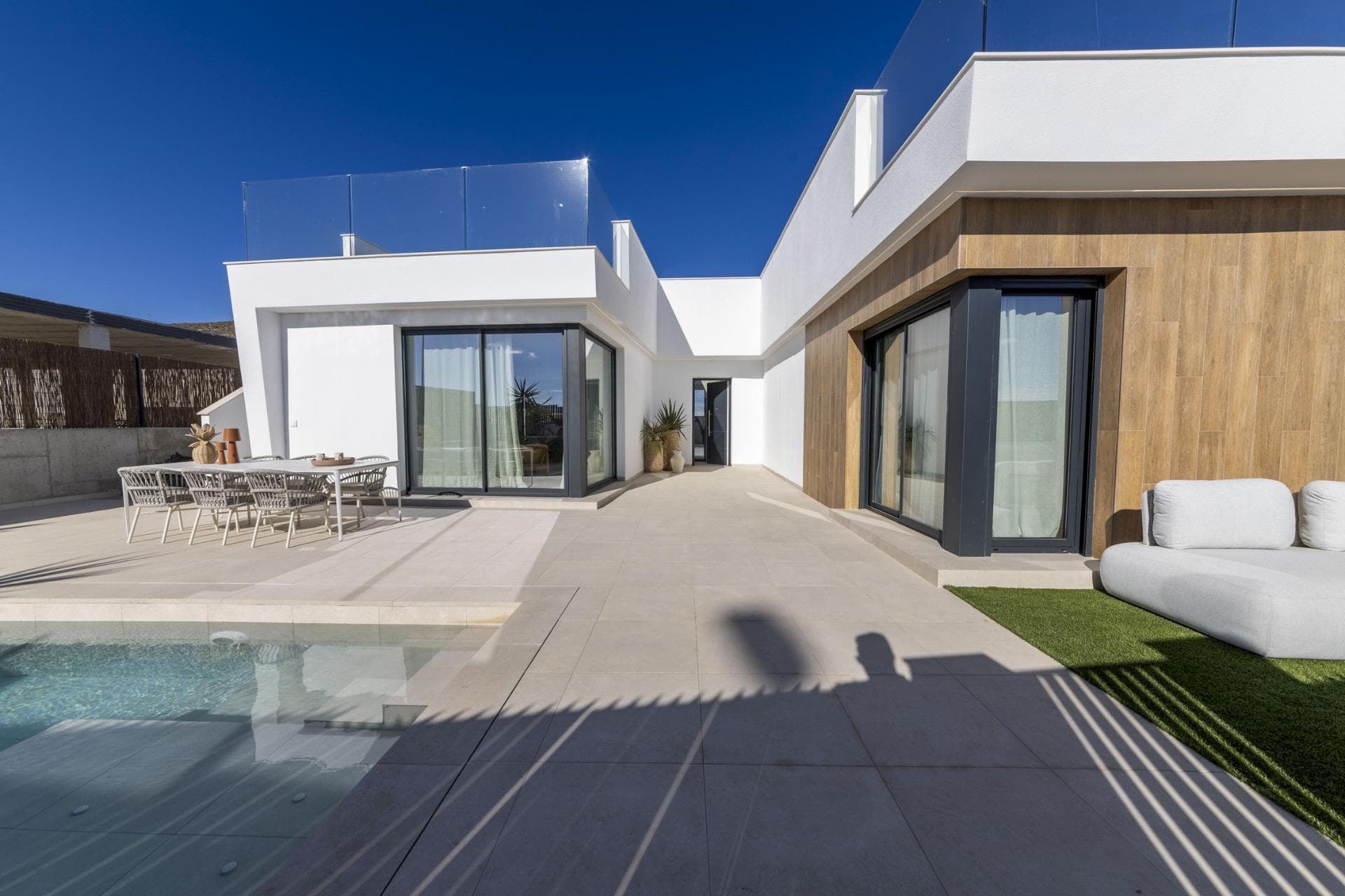Villa BAÑOS Y MENDIGO
